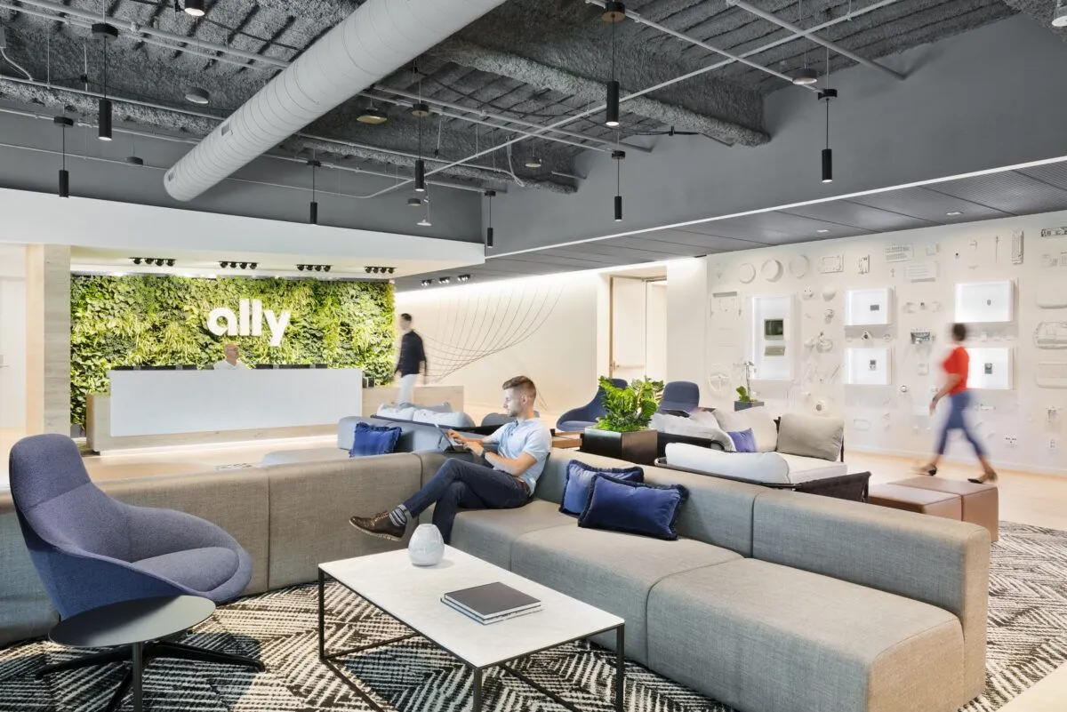 Ally_03